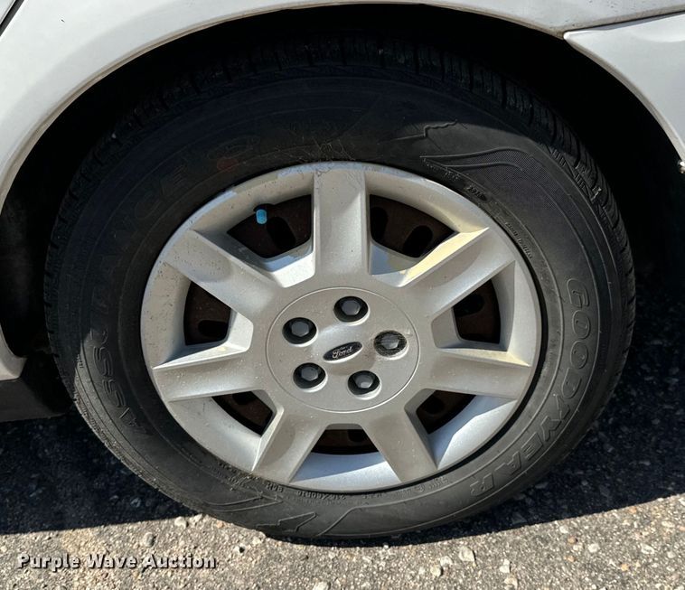 image for item NH9205 2006 Ford Taurus 