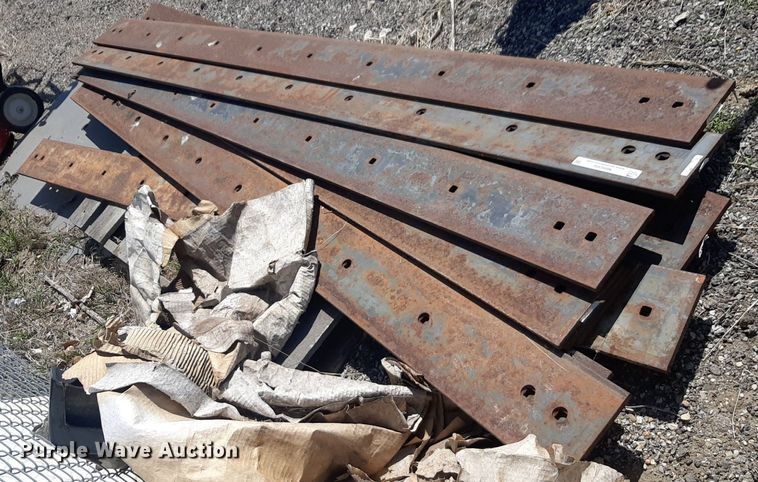 image for item NH9209 (10) 10' snow plow cutting edges