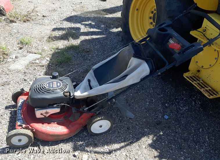 image for item NH9210 Lawn and garden 