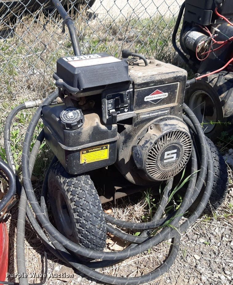 image for item NH9210 Lawn and garden 