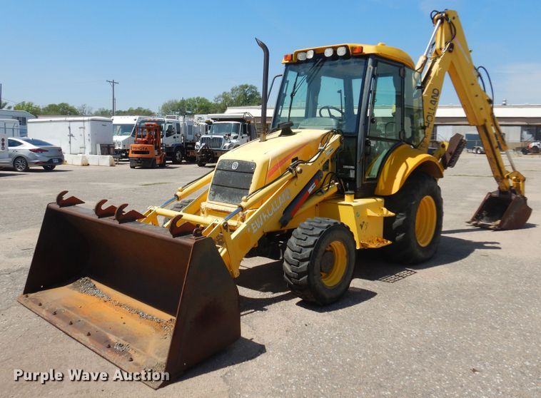 image for item NH9211 2003 New Holland LB75B backhoe