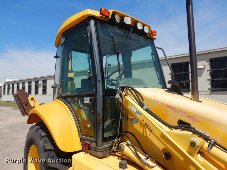 image for item NH9211 2003 New Holland LB75B backhoe