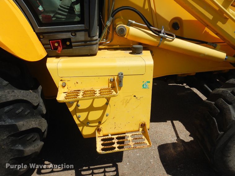 image for item NH9211 2003 New Holland LB75B backhoe