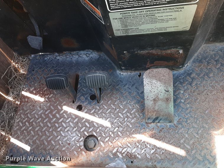 image for item NH9212 (2) Cushman golf carts