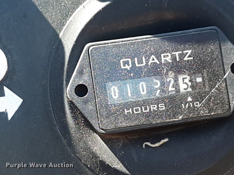 image for item NH9212 (2) Cushman golf carts