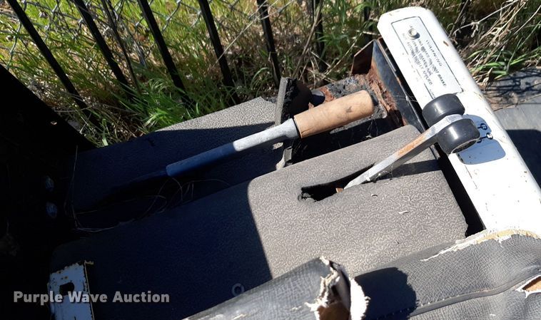 image for item NH9212 (2) Cushman golf carts