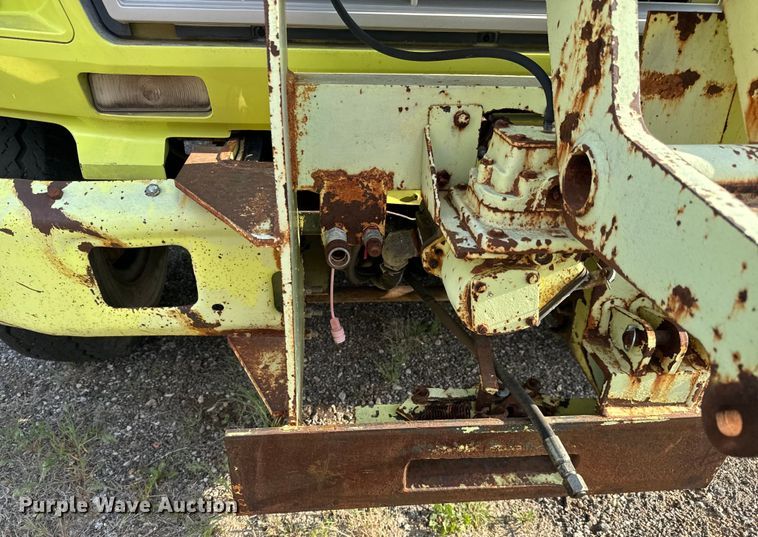 image for item NH9214 1985 Ford F800 dump truck