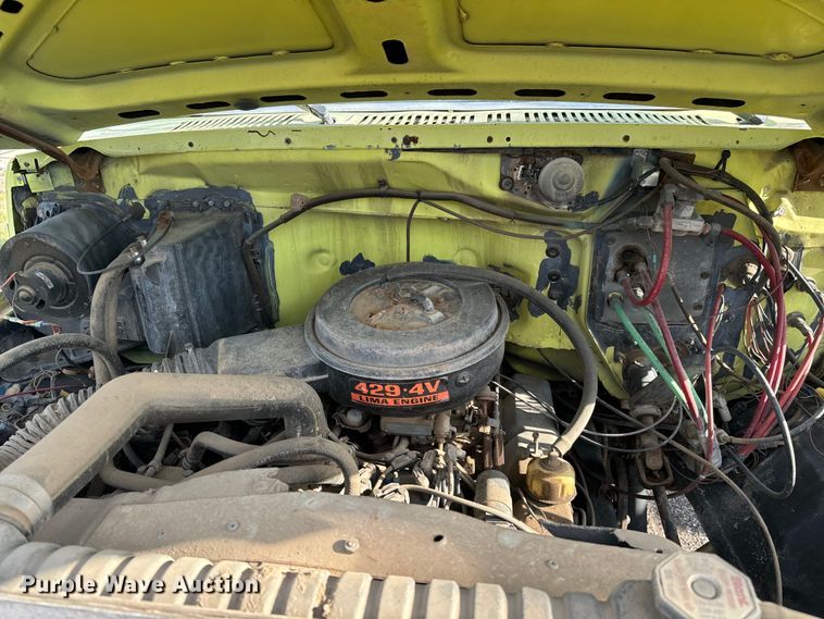 image for item NH9214 1985 Ford F800 dump truck