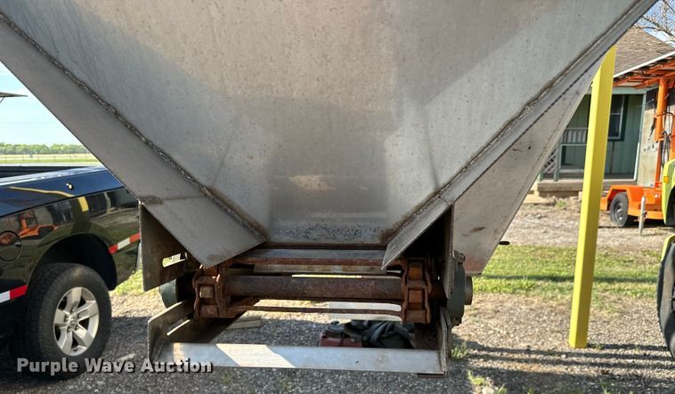 image for item NH9216 Henderson  8x304SS spreader