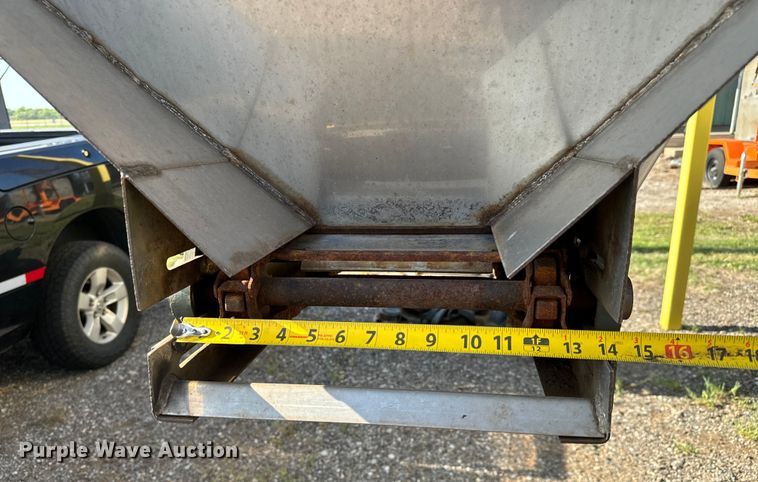 image for item NH9216 Henderson  8x304SS spreader