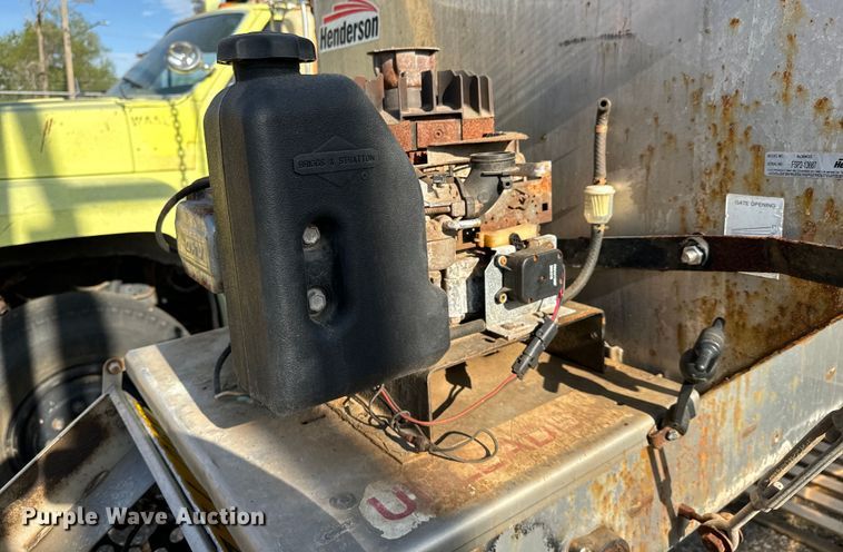 image for item NH9216 Henderson  8x304SS spreader