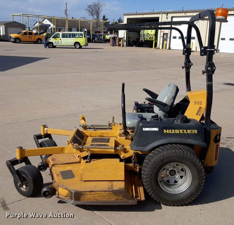 image for item NH9217 Hustler  Super Z ZTR lawn mower