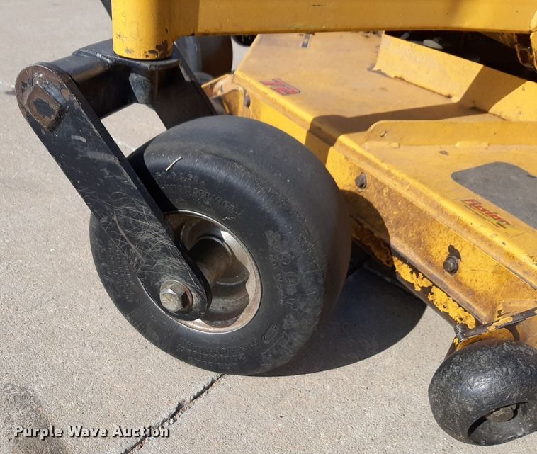 image for item NH9217 Hustler  Super Z ZTR lawn mower