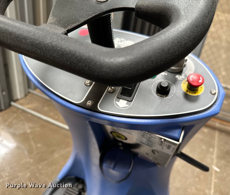 image for item NH9222 (2) Nacecare TTB2120 floor scrubbers