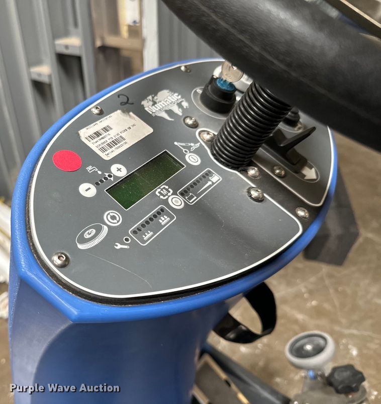 image for item NH9222 (2) Nacecare TTB2120 floor scrubbers