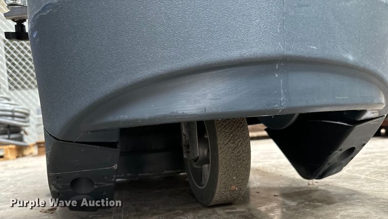 image for item NH9222 (2) Nacecare TTB2120 floor scrubbers