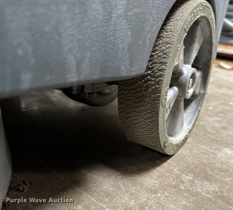 image for item NH9222 (2) Nacecare TTB2120 floor scrubbers