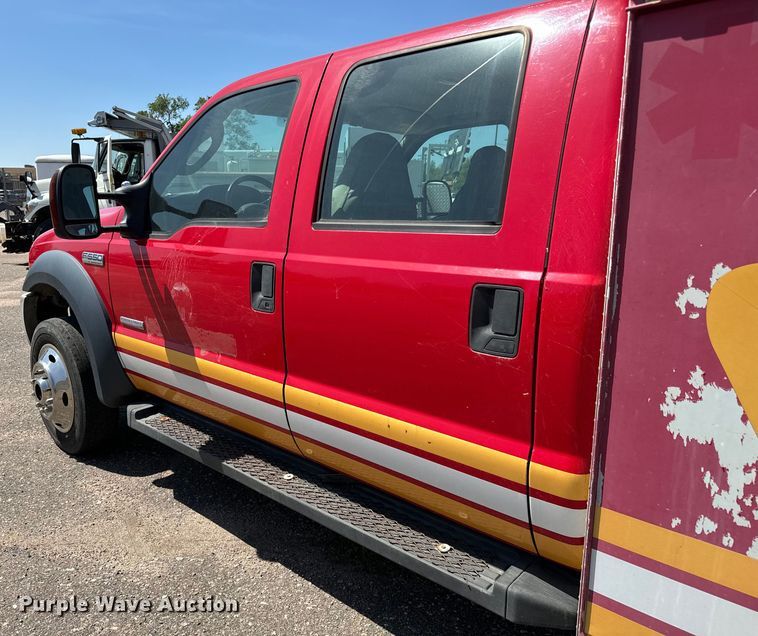 image for item NH9399 2007 Ford F550 Super Duty XL brush fire truck