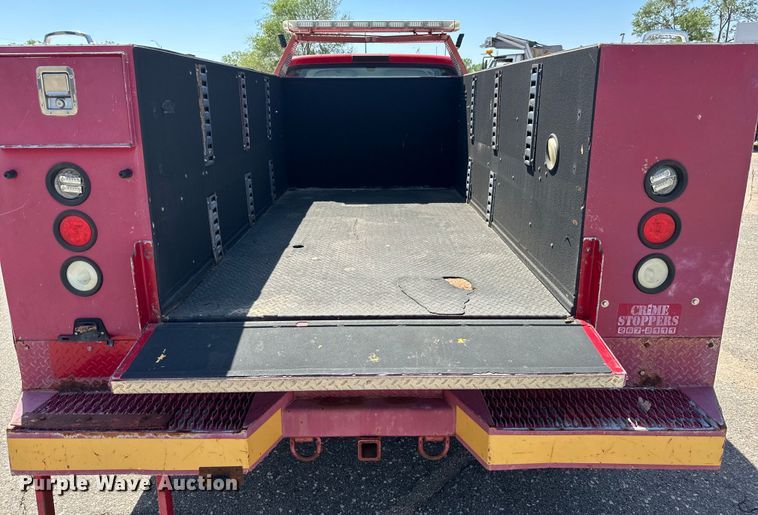 image for item NH9399 2007 Ford F550 Super Duty XL brush fire truck