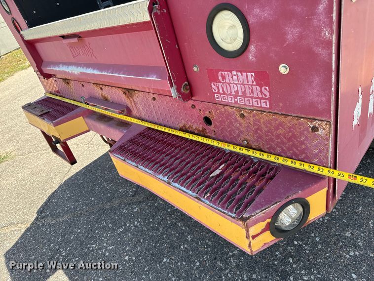 image for item NH9399 2007 Ford F550 Super Duty XL brush fire truck