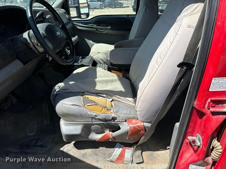 image for item NH9399 2007 Ford F550 Super Duty XL brush fire truck