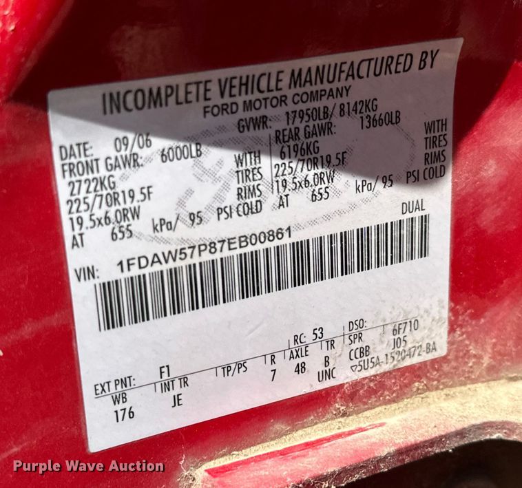 image for item NH9399 2007 Ford F550 Super Duty XL brush fire truck