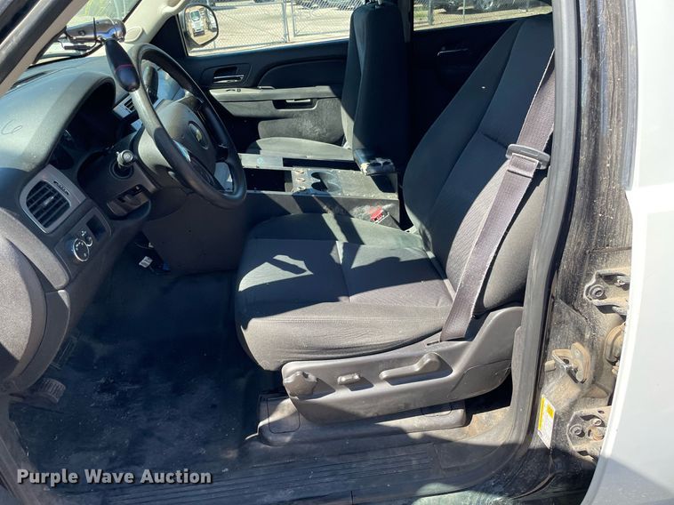 image for item NH9404 2013 Chevrolet Tahoe Police SUV