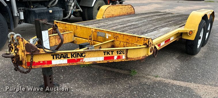 image for item NL9805 2002 Trail King TKT12U-162 tilt deck equipment trailer