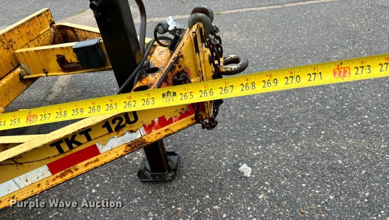 image for item NL9805 2002 Trail King TKT12U-162 tilt deck equipment trailer