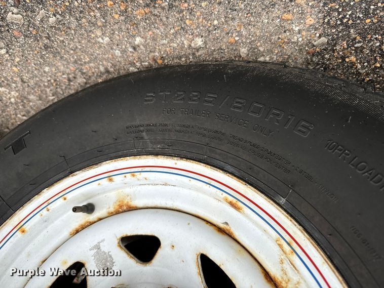 image for item NL9805 2002 Trail King TKT12U-162 tilt deck equipment trailer