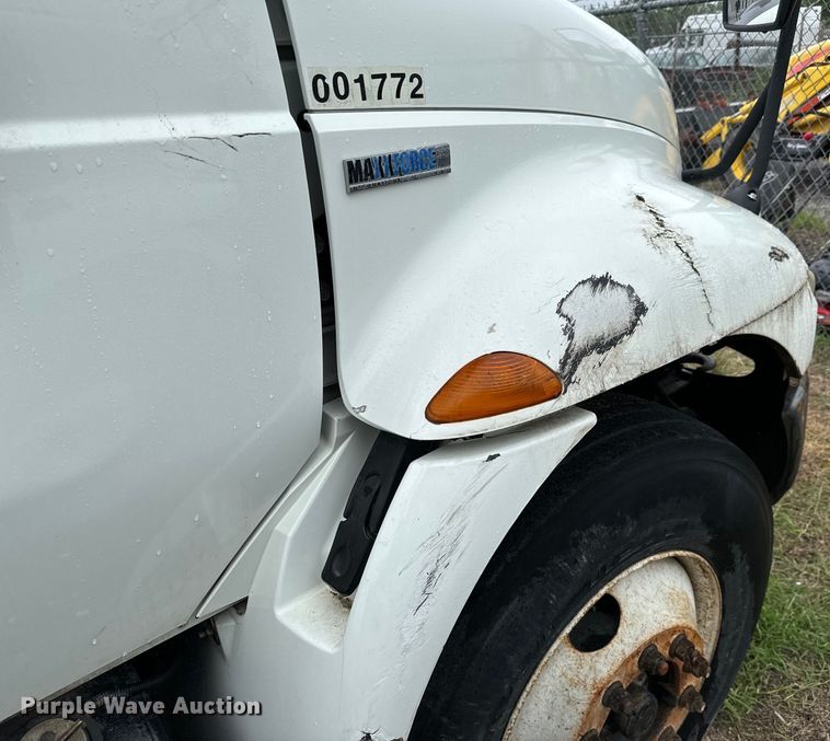 image for item NL9806 2009 International  DuraStar 4300 chipper truck