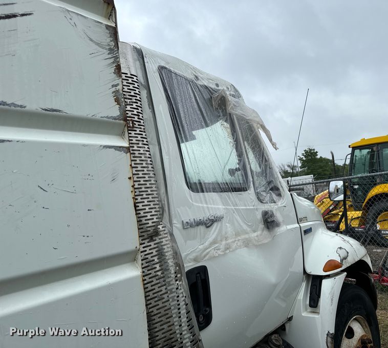 image for item NL9806 2009 International  DuraStar 4300 chipper truck