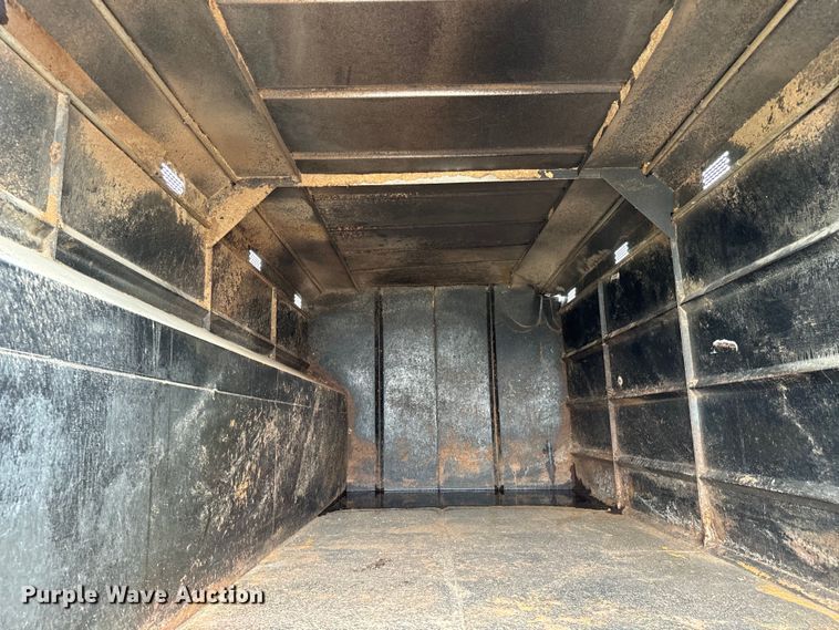 image for item NL9806 2009 International  DuraStar 4300 chipper truck