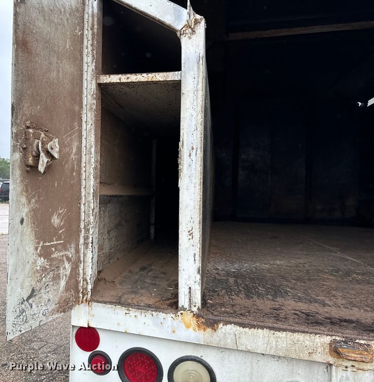 image for item NL9806 2009 International  DuraStar 4300 chipper truck