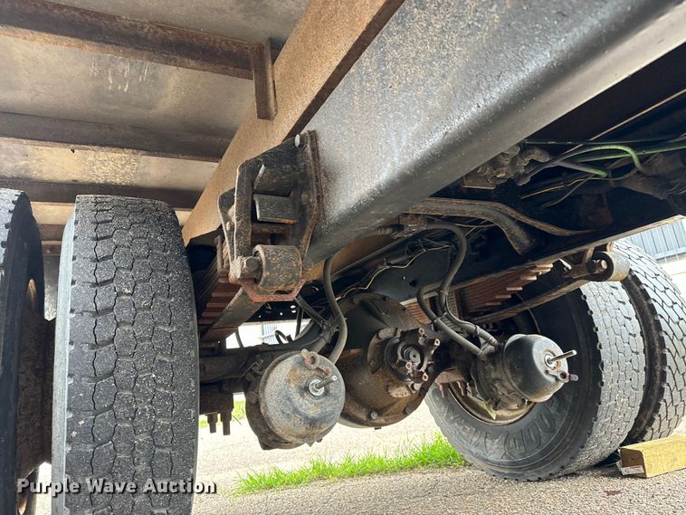 image for item NL9806 2009 International  DuraStar 4300 chipper truck