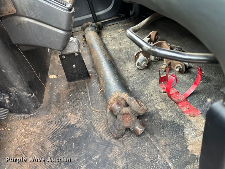 image for item NL9806 2009 International  DuraStar 4300 chipper truck