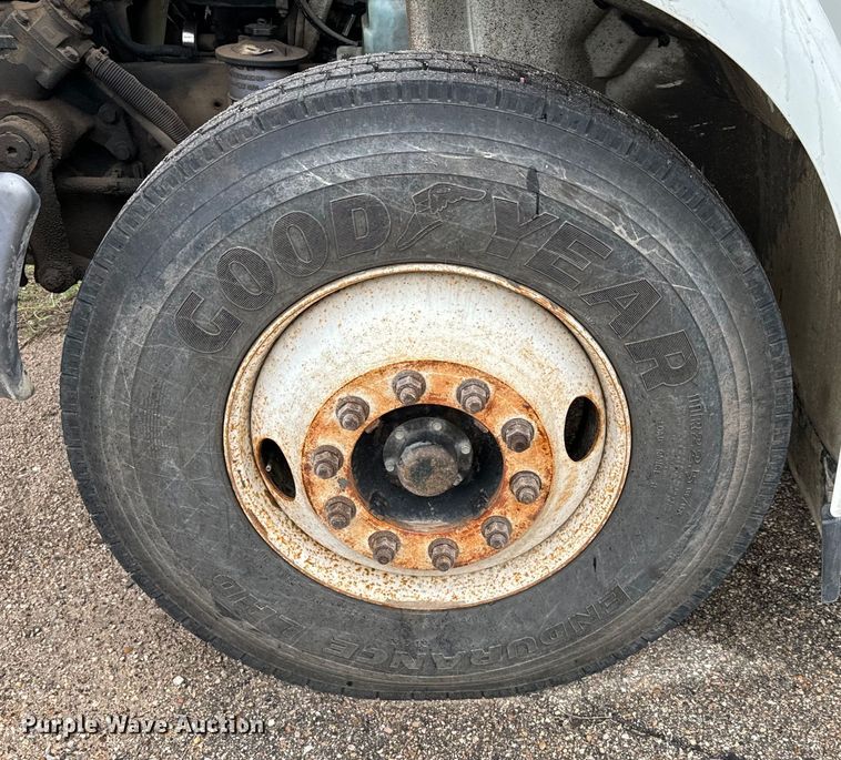 image for item NL9806 2009 International  DuraStar 4300 chipper truck