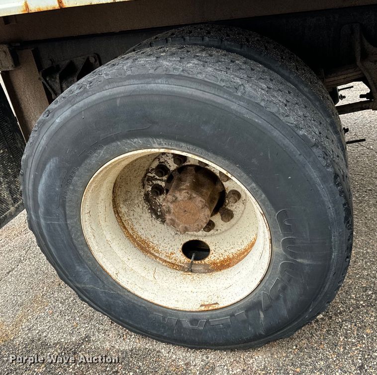 image for item NL9806 2009 International  DuraStar 4300 chipper truck