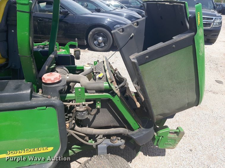 image for item NV9098 John Deere  1445 lawn mower