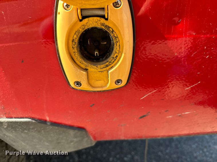 image for item NV9124 2015 Chevrolet  Silverado 1500 Crew Cab pickup truck