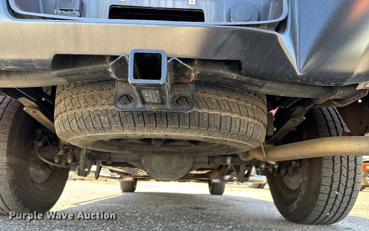 image for item NV9124 2015 Chevrolet  Silverado 1500 Crew Cab pickup truck