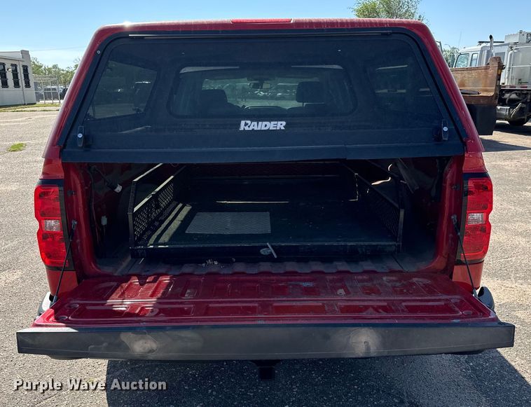 image for item NV9124 2015 Chevrolet  Silverado 1500 Crew Cab pickup truck