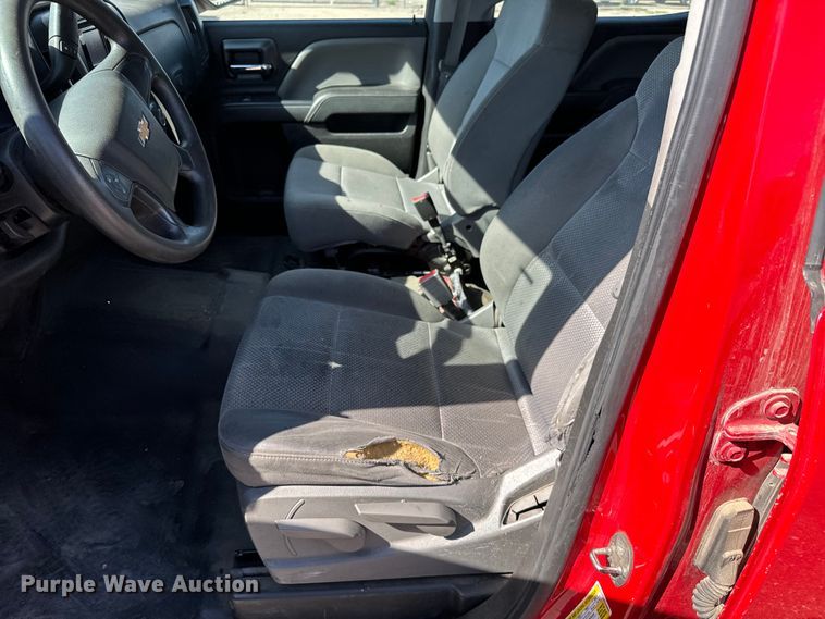 image for item NV9124 2015 Chevrolet  Silverado 1500 Crew Cab pickup truck