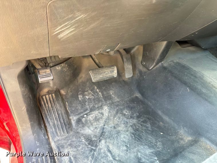 image for item NV9124 2015 Chevrolet  Silverado 1500 Crew Cab pickup truck