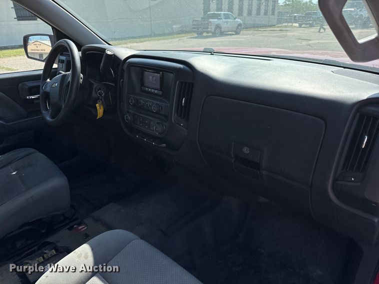 image for item NV9124 2015 Chevrolet  Silverado 1500 Crew Cab pickup truck