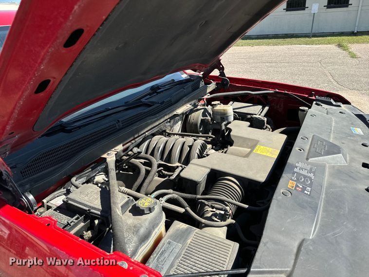 image for item NV9124 2015 Chevrolet  Silverado 1500 Crew Cab pickup truck