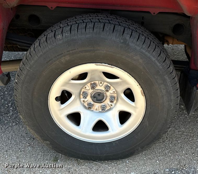 image for item NV9124 2015 Chevrolet  Silverado 1500 Crew Cab pickup truck