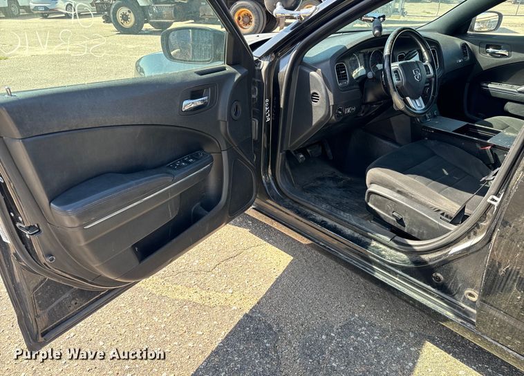 image for item NV9126 2014 Dodge Charger Police 