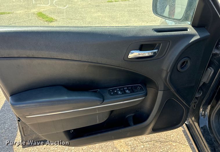 image for item NV9126 2014 Dodge Charger Police 