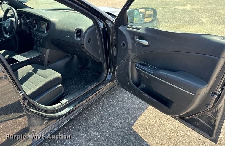 image for item NV9127 2017 Dodge Charger Police 